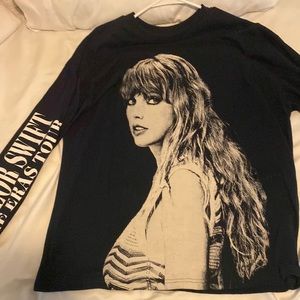 Taylor swift stadium exclusive pullover sweater from the eras tour